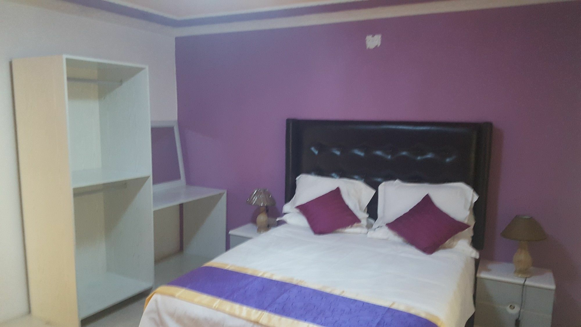 Mathlyn Guest House Франсистаун Экстерьер фото